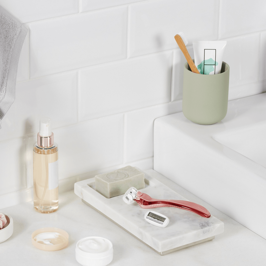 Pack Rasoir Tondeuse 2 En 1 Wilkinson Intuition - Complet Avec Lame Et Pile, Pour Bikini